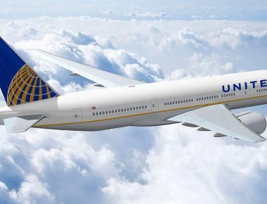 «Συγγνώμη» του διευθύνοντα συμβούλου της United Airlines για το περιστατικό της βίαιης απομάκρυνσης επιβάτη